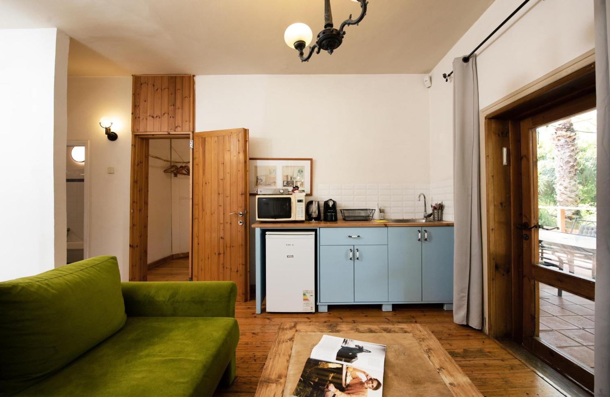 Vitrage Holiday Village And Spa Beit Hillel Quarto foto